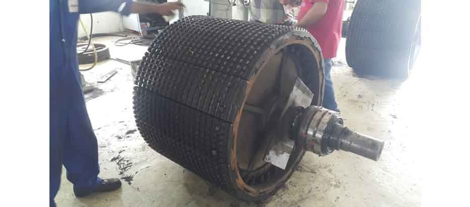 Coal crushing plates